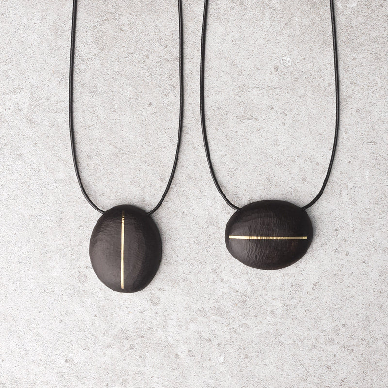 Minimalist Oval Ebony