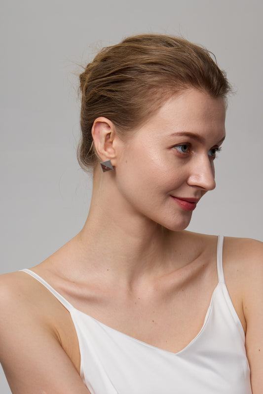 Dovetail Geometry Studs