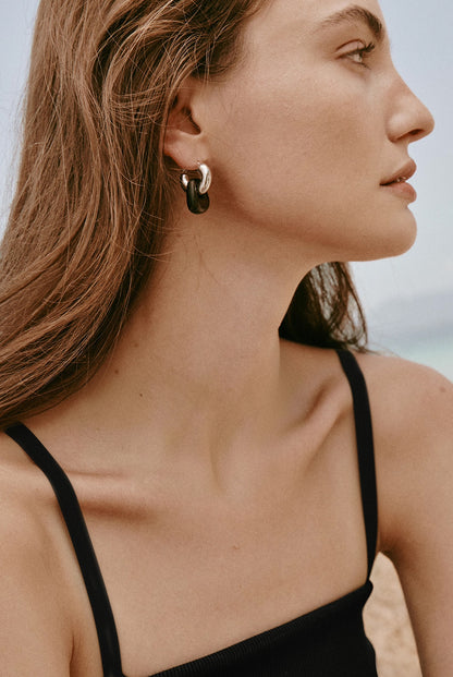 ‌Vintage-Inspired Copper-Plated Ebony Earrings