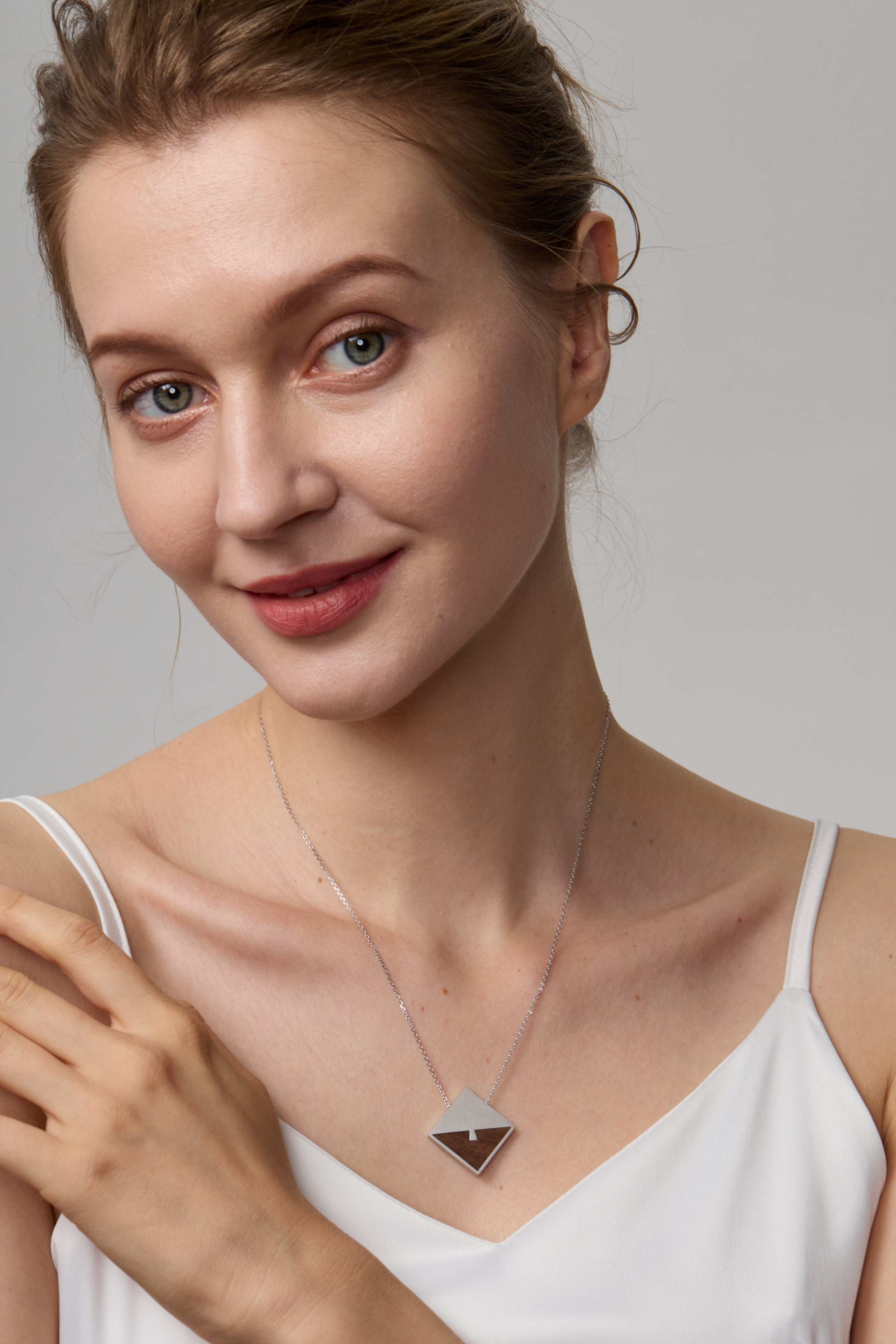 Dovetail Rhythm Necklace