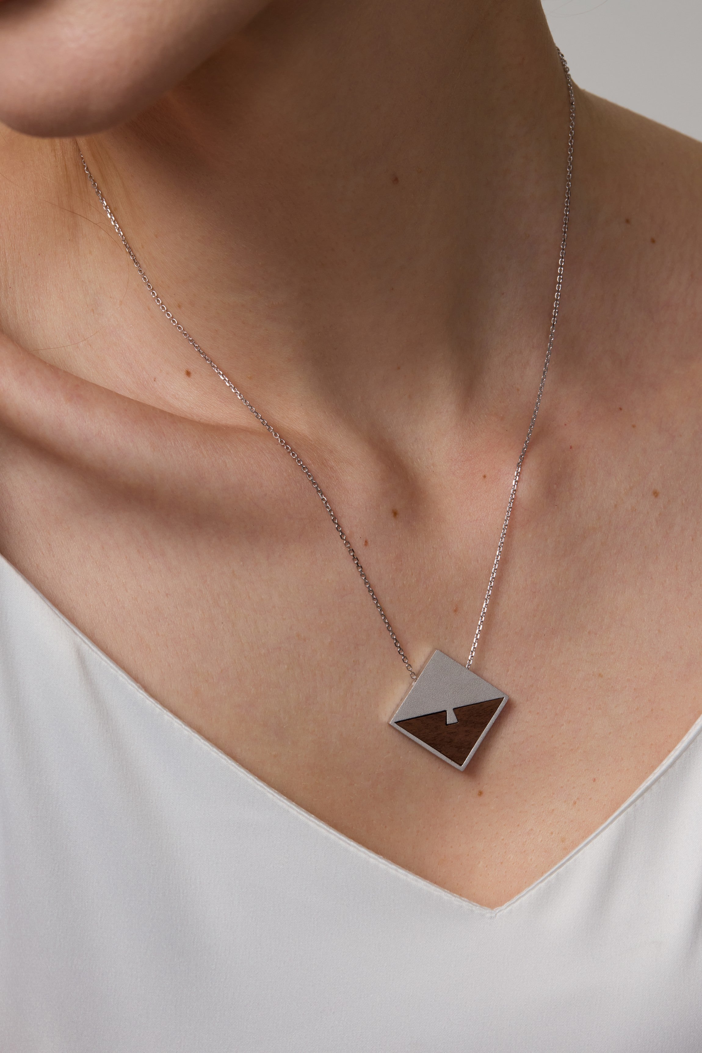 Dovetail Rhythm Necklace