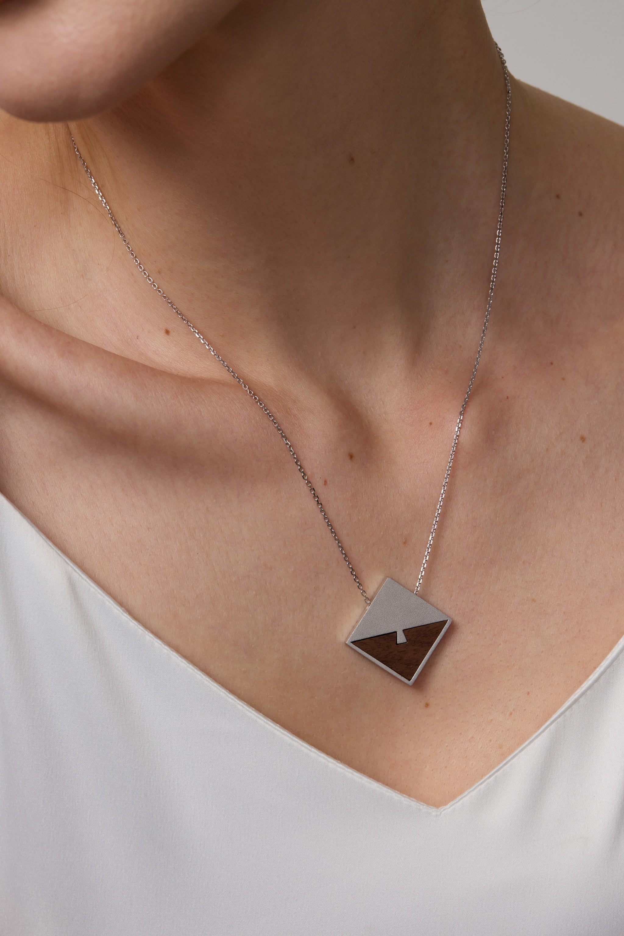 Dovetail Rhythm Necklace