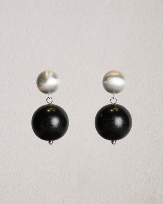 Light Luxury Wood Spherical Earrings