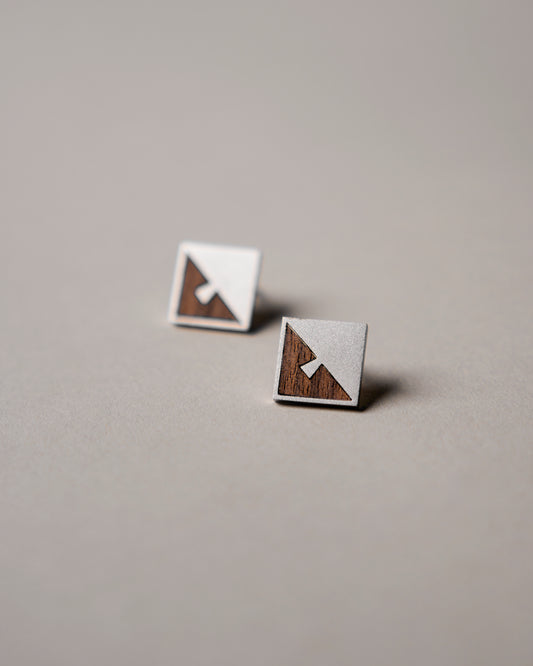 Dovetail Geometry Studs